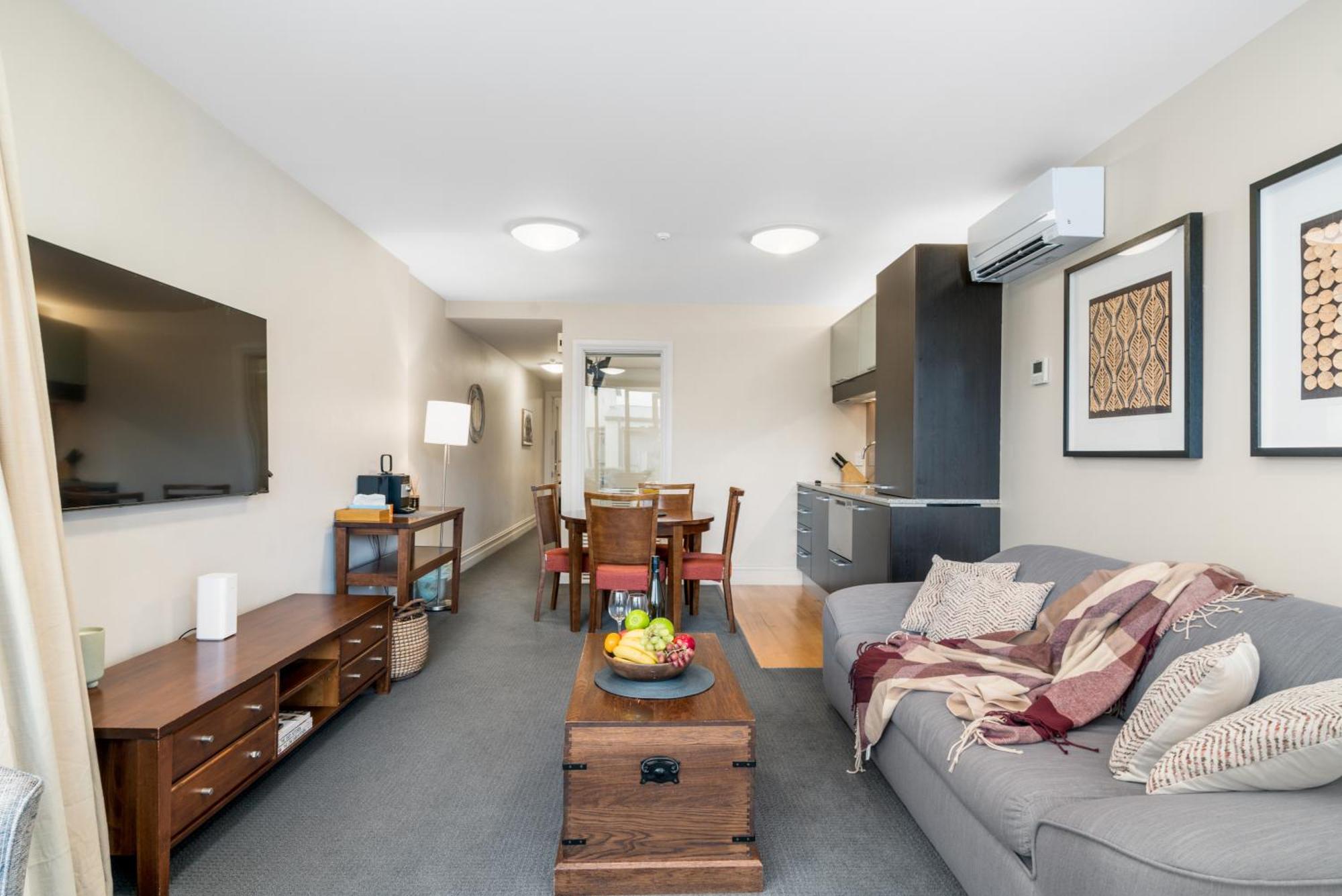 The Beacon - 2 Bedroom Town Center Apartment Queenstown Bagian luar foto